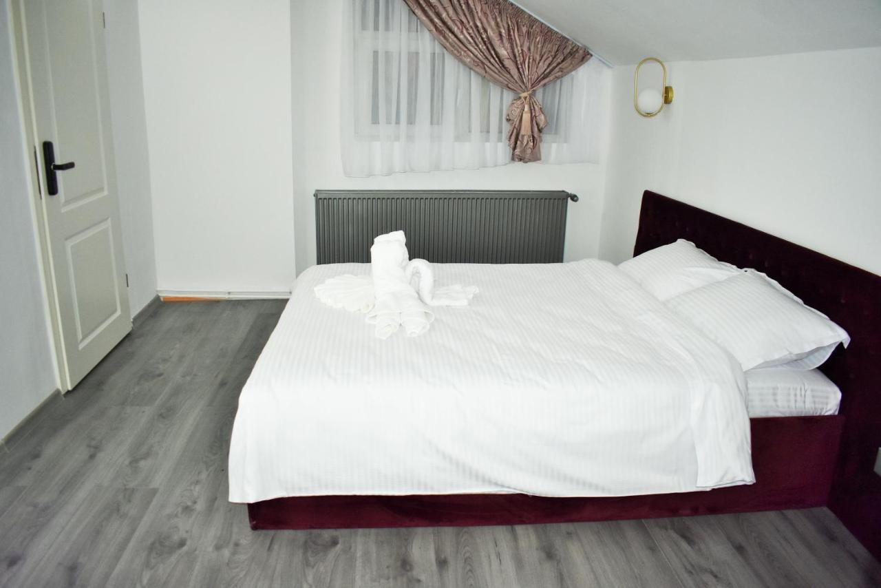Pensiunea Casa Ober Braszów Zewnętrze zdjęcie